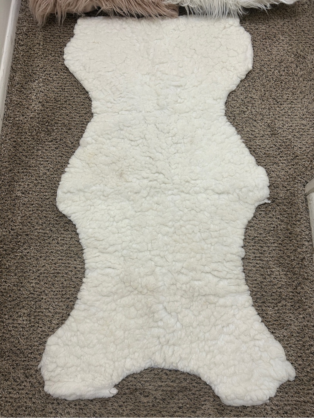 White Faux Fur Sheepskin Fluffy Accent Throw Rug